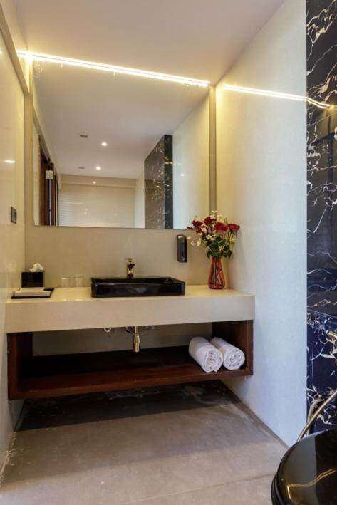 Svenska Design Hotel Kakinada Luaran gambar